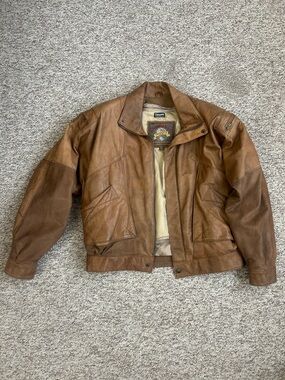 Vintage Oversized Brown Leather Bomber Jacket, Great condition, Size M Thermal
